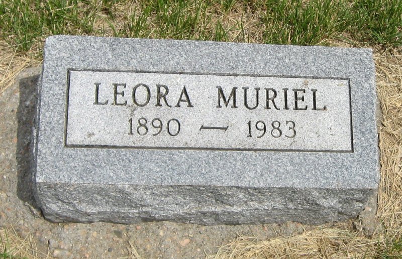 Leora Muriel Davis Grave Photo